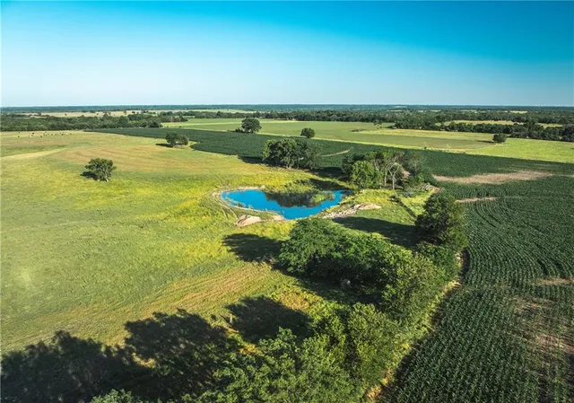 $834,600 | South Shawnee Heights Road, Quenemo, KS 66528