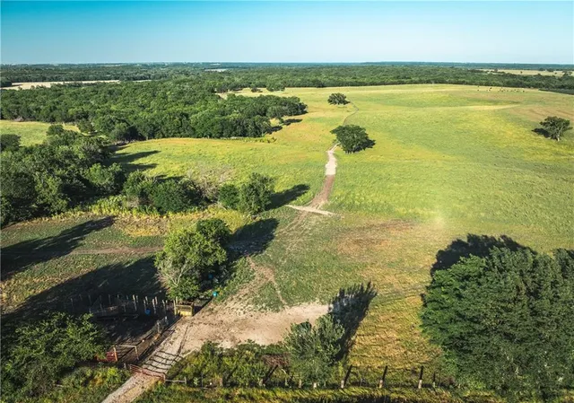 $834,600 | South Shawnee Heights Road, Quenemo, KS 66528