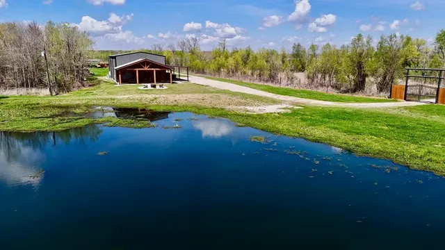 $4,500,000 | 6992 Blackhawk Acme Levee Road, Vidalia, LA 71373