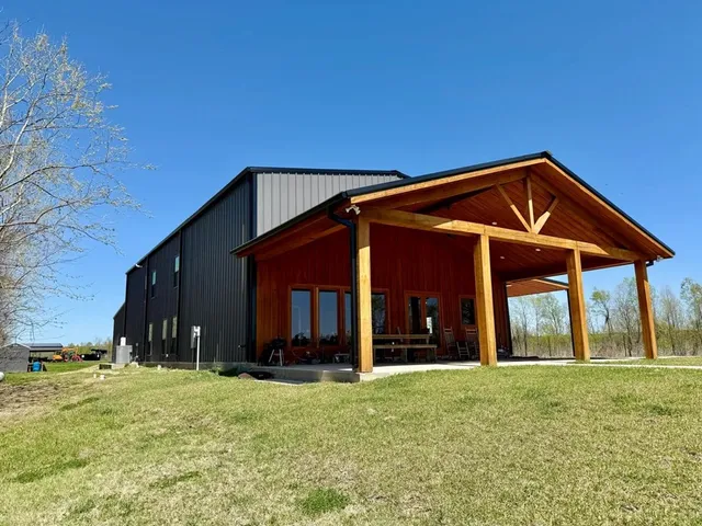 $4,500,000 | 6992 Blackhawk Acme Levee Road, Vidalia, LA 71373