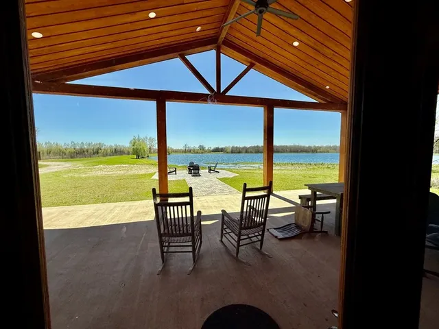 $4,500,000 | 6992 Blackhawk Acme Levee Road, Vidalia, LA 71373