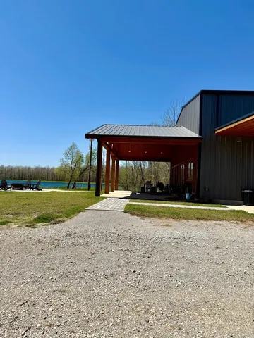 $4,500,000 | 6992 Blackhawk Acme Levee Road, Vidalia, LA 71373