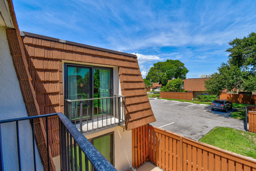 3900 County Line Road, Unit 22A Tequesta, FL 33469 - Photo 33 of 51 3900CountyLineRd#22A_36