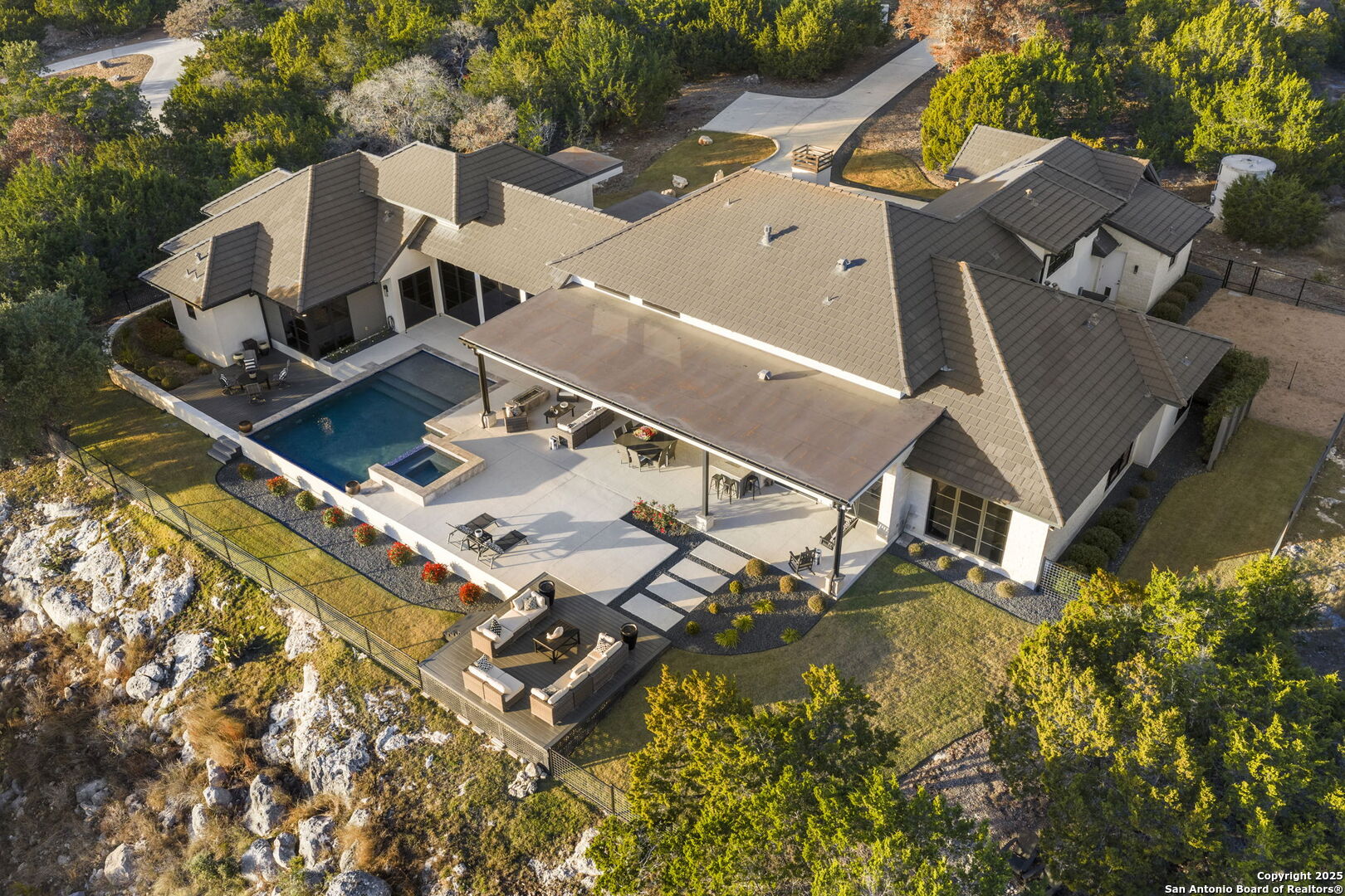 121 Greystone Point Boerne, TX 78006 - Photo 2 of 79