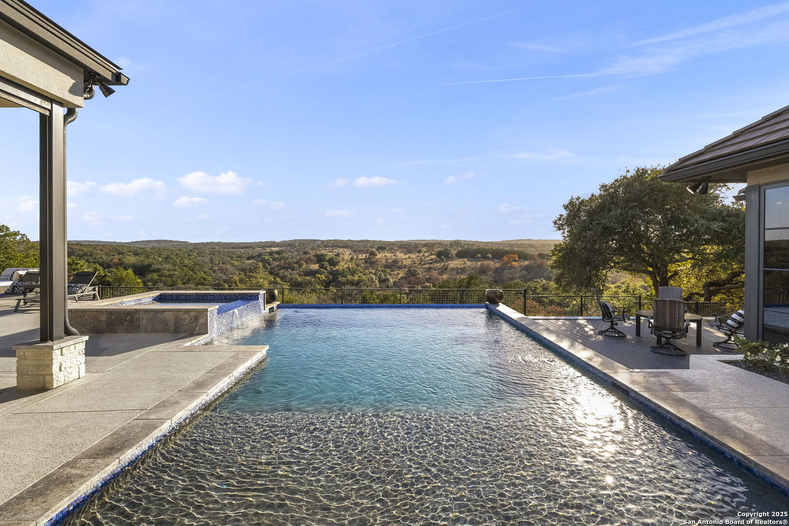 121 Greystone Point Boerne, TX 78006 - Photo 3 of 79