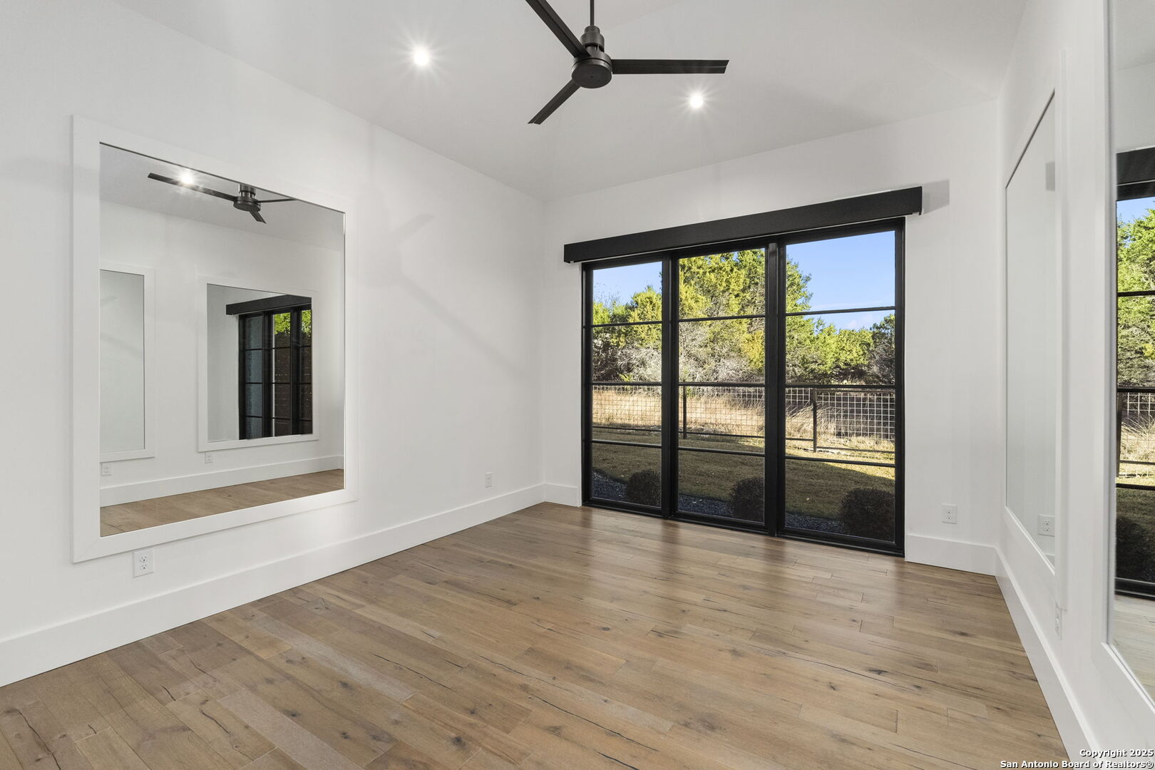 121 Greystone Point Boerne, TX 78006 - Photo 35 of 79