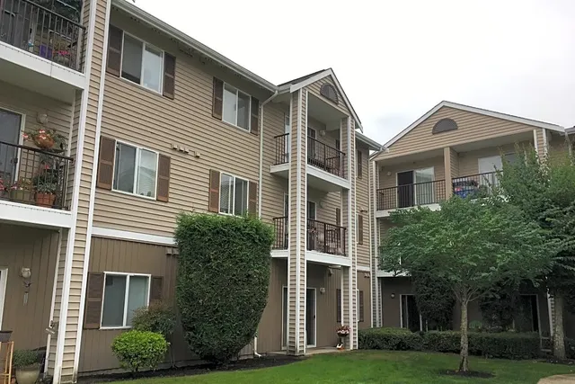 $1,703 | 26404 104th Avenue Southeast, Unit 29, Kent, WA 98030