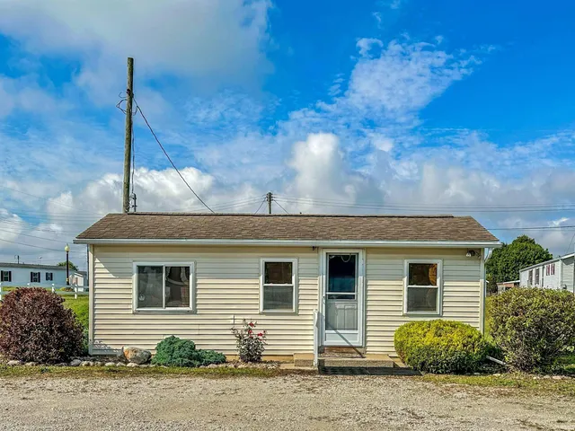 $99,900 | 914 South Detroit Street, Lagrange, IN 46761