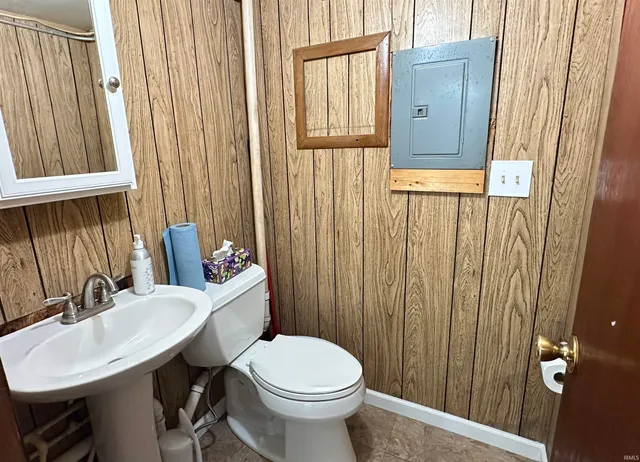 $99,900 | 914 South Detroit Street, Lagrange, IN 46761