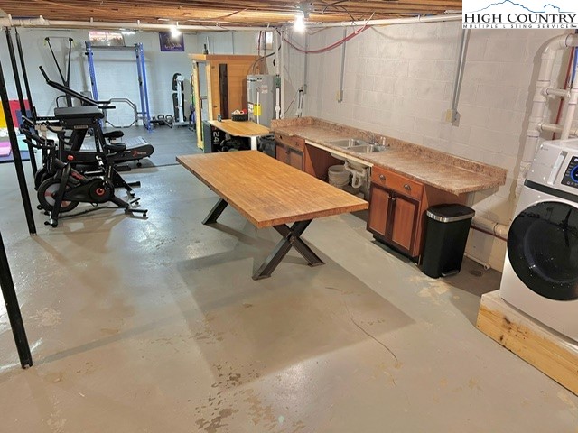 2141 Mt Jefferson Road West Jefferson, NC 28694 - Photo 15 of 35