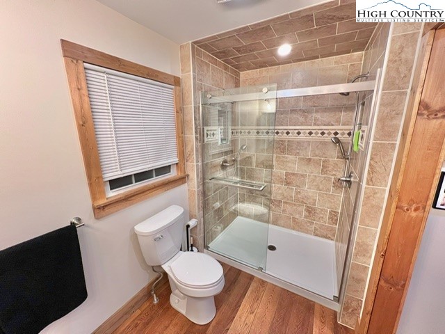 2141 Mt Jefferson Road West Jefferson, NC 28694 - Photo 18 of 35