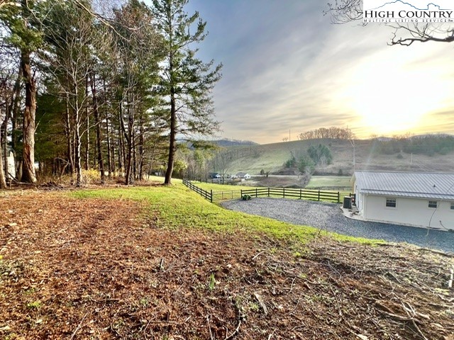 2141 Mt Jefferson Road West Jefferson, NC 28694 - Photo 19 of 35