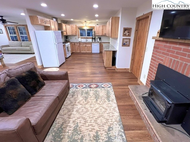 2141 Mt Jefferson Road West Jefferson, NC 28694 - Photo 26 of 35