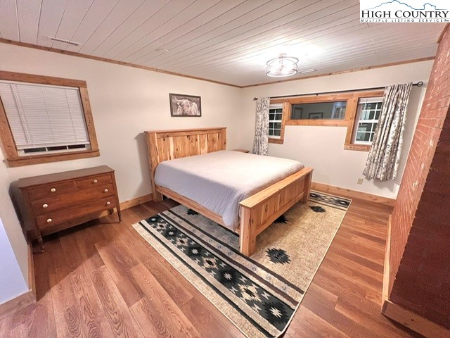 2141 Mt Jefferson Road West Jefferson, NC 28694 - Photo 27 of 35