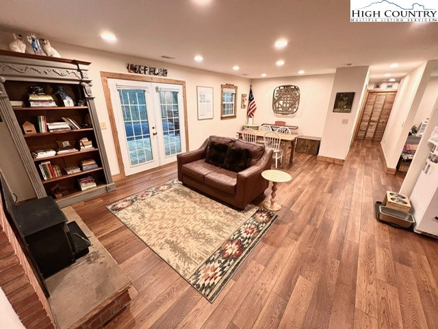 2141 Mt Jefferson Road West Jefferson, NC 28694 - Photo 9 of 35