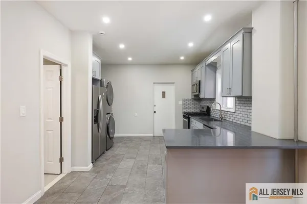 $529,900 | 344 Market Street, Perth Amboy, NJ 08861