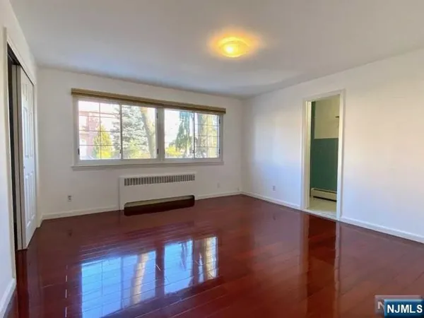 $4,800 | 330 Westview Avenue, Fort Lee, NJ 07024