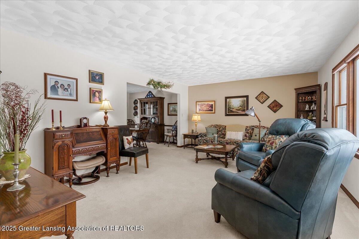 2320 College Road Holt, MI 48842 - Photo 12 of 56 Living Room