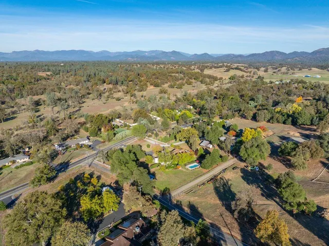 $569,808 | 12269 Dry Creek Road, Bella Vista, CA 96008