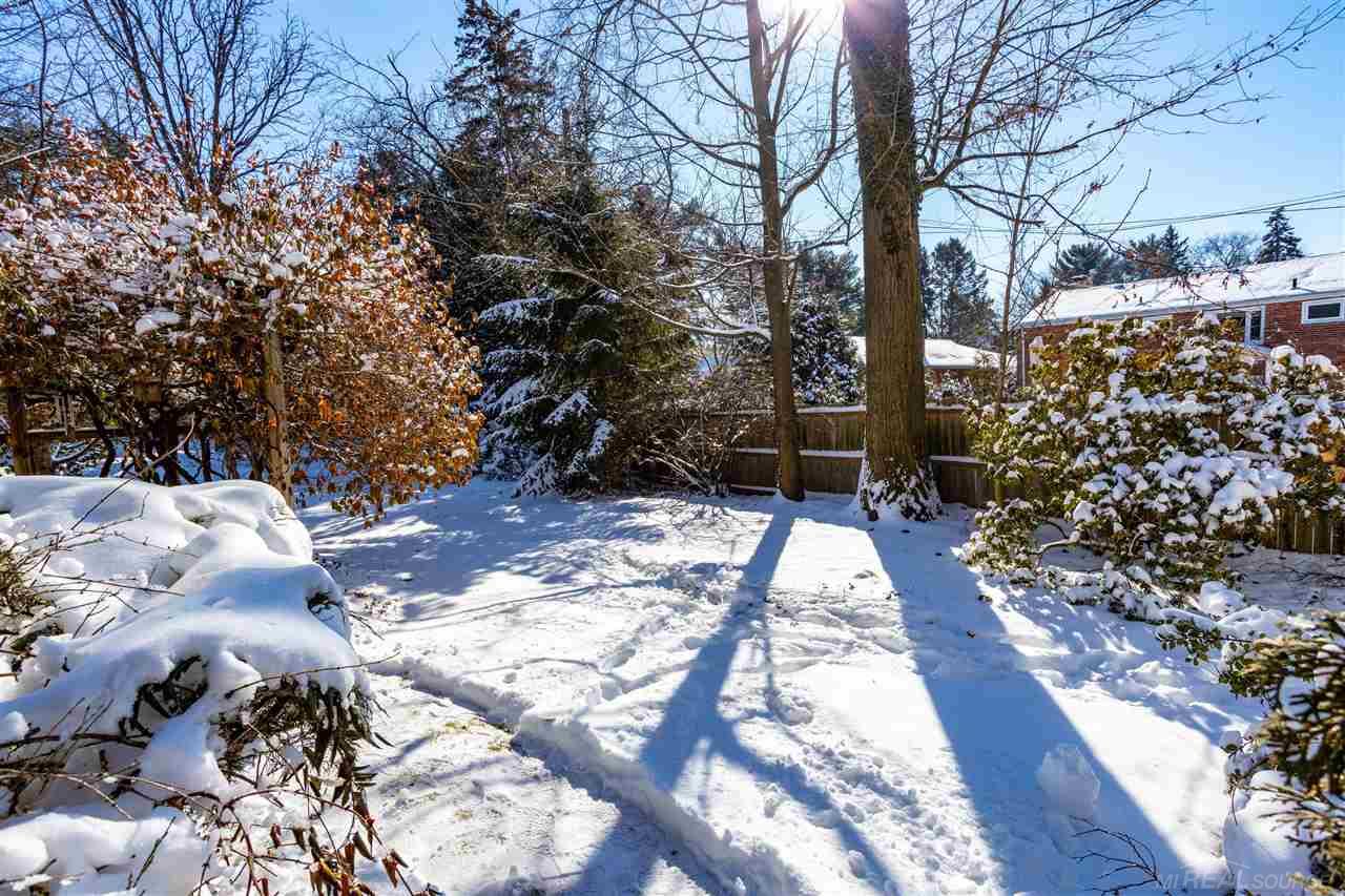 167 Moross Road Grosse Pointe, MI 48236 - Photo 51 of 71 50065932-50.JPG