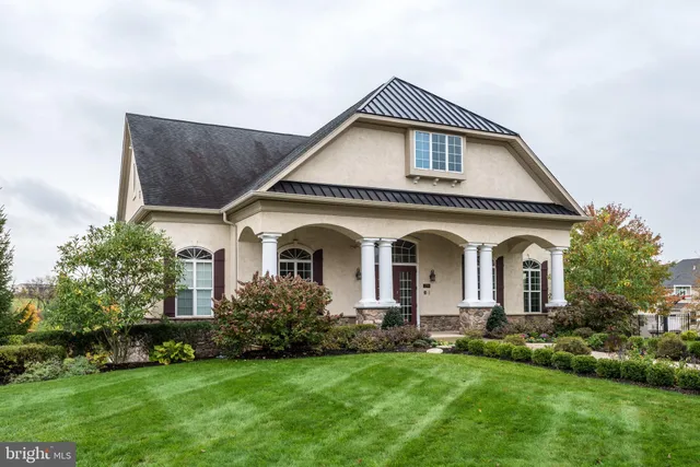 $3,200 | 3233 Meadow View Circle, Unit 155, Furlong, PA 18925