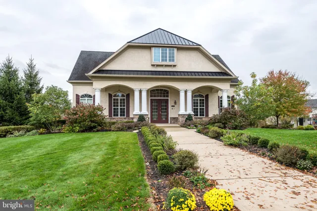 $3,200 | 3233 Meadow View Circle, Unit 155, Furlong, PA 18925