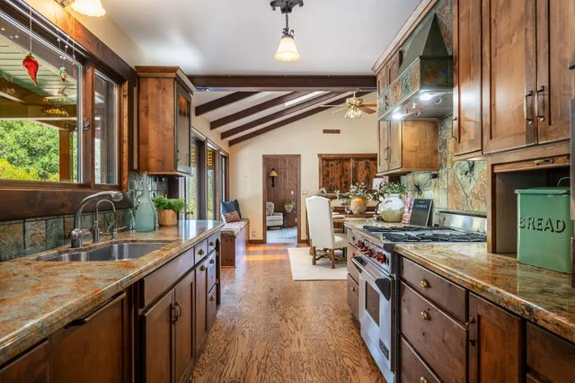 $3,450,000 | 3520 La Entrada, Santa Barbara, CA 93105