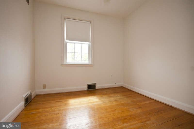 8149 Pleasant Plains Road Towson, MD 21286 - Photo 12 of 29 Bedroom #3
