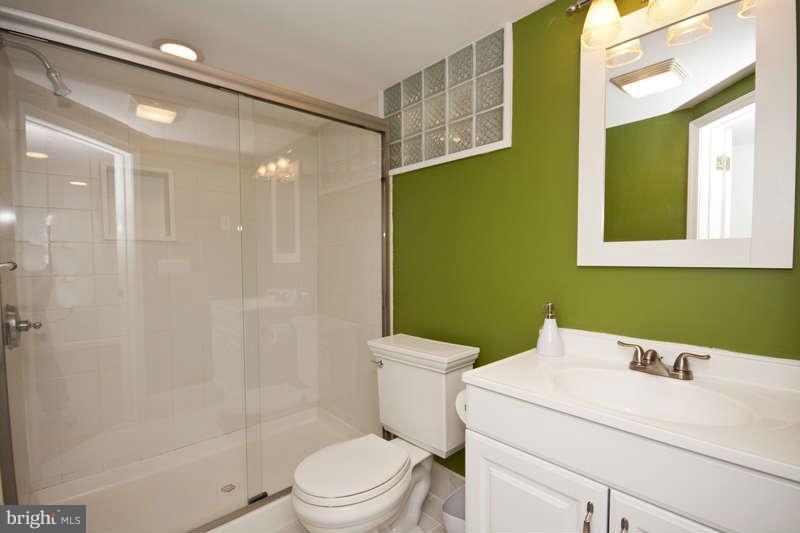 8149 Pleasant Plains Road Towson, MD 21286 - Photo 17 of 29 Lower Level Bath