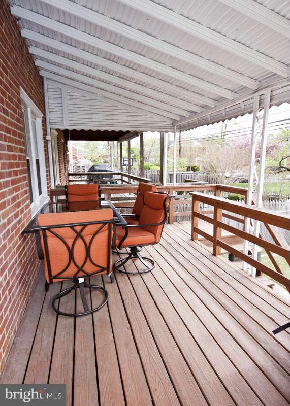8149 Pleasant Plains Road Towson, MD 21286 - Photo 22 of 29 Rear Deck