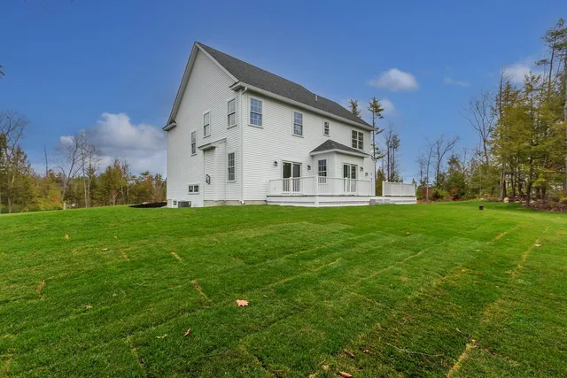$1,379,000 | 42 Westover Lane, Bow, NH 03304