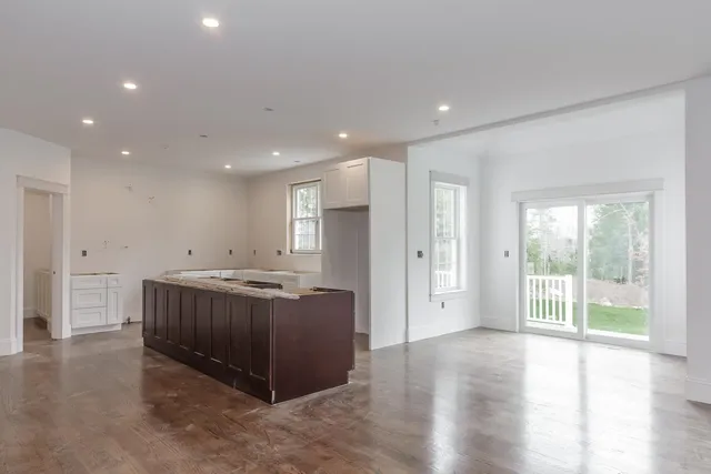 $1,379,000 | 42 Westover Lane, Bow, NH 03304