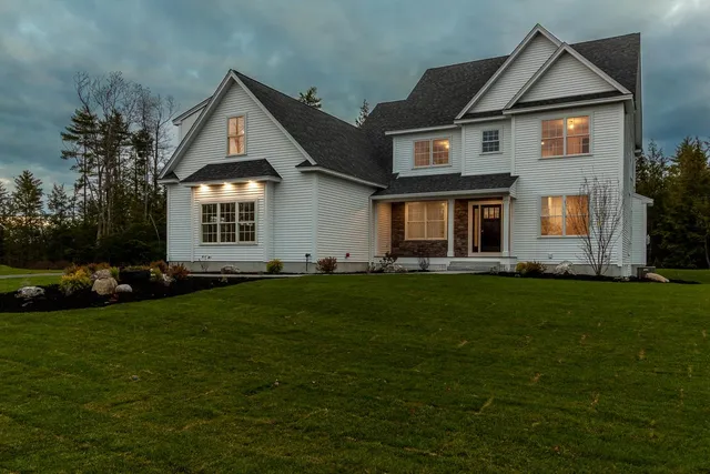 $1,379,000 | 42 Westover Lane, Bow, NH 03304