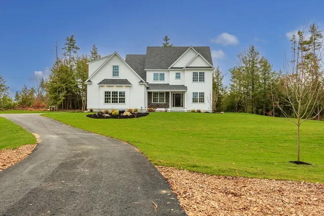 $1,379,000 | 42 Westover Lane, Bow, NH 03304