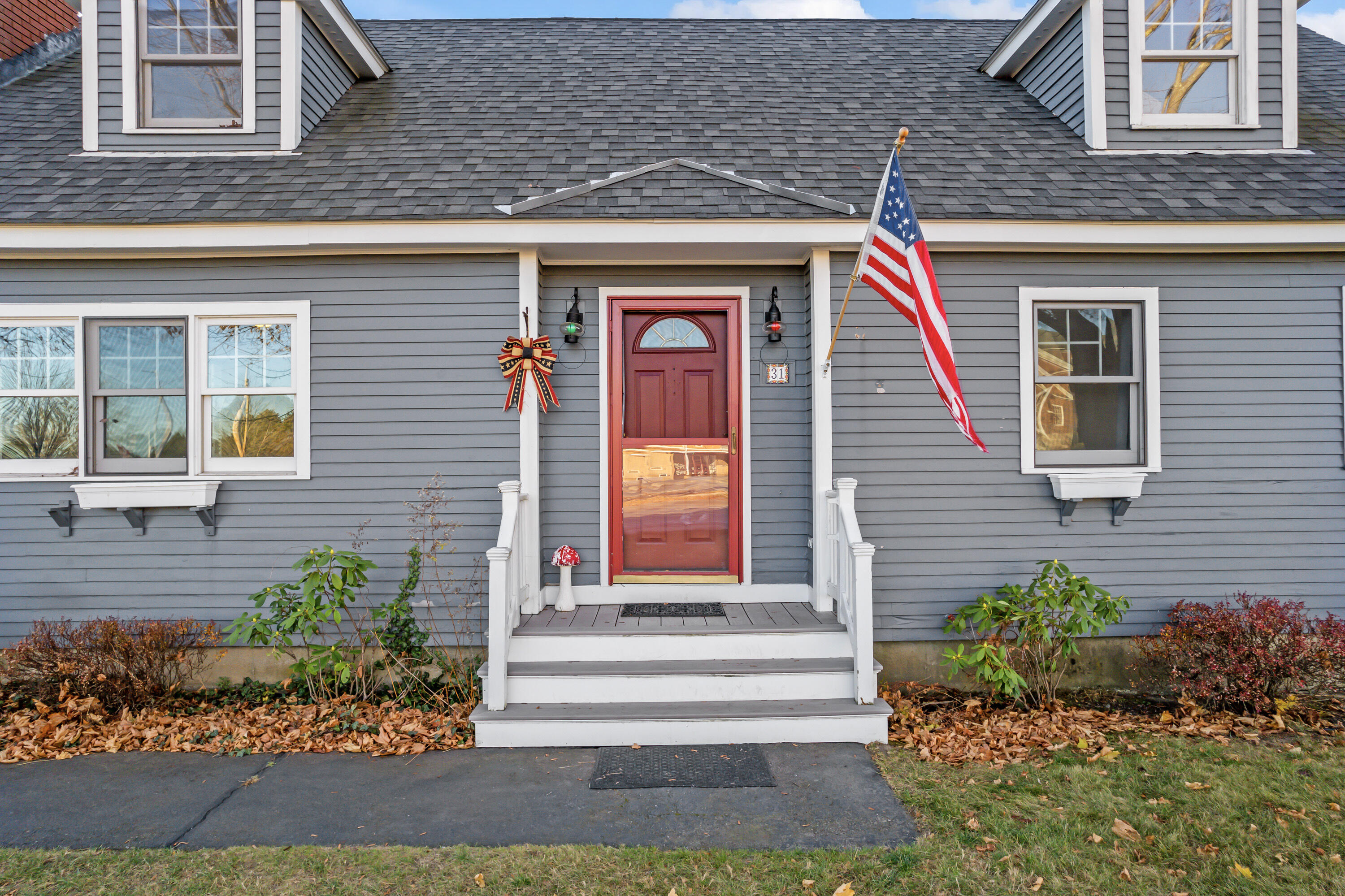 31 Organug Road York, ME 03909 - Photo 4 of 36 frontdoor