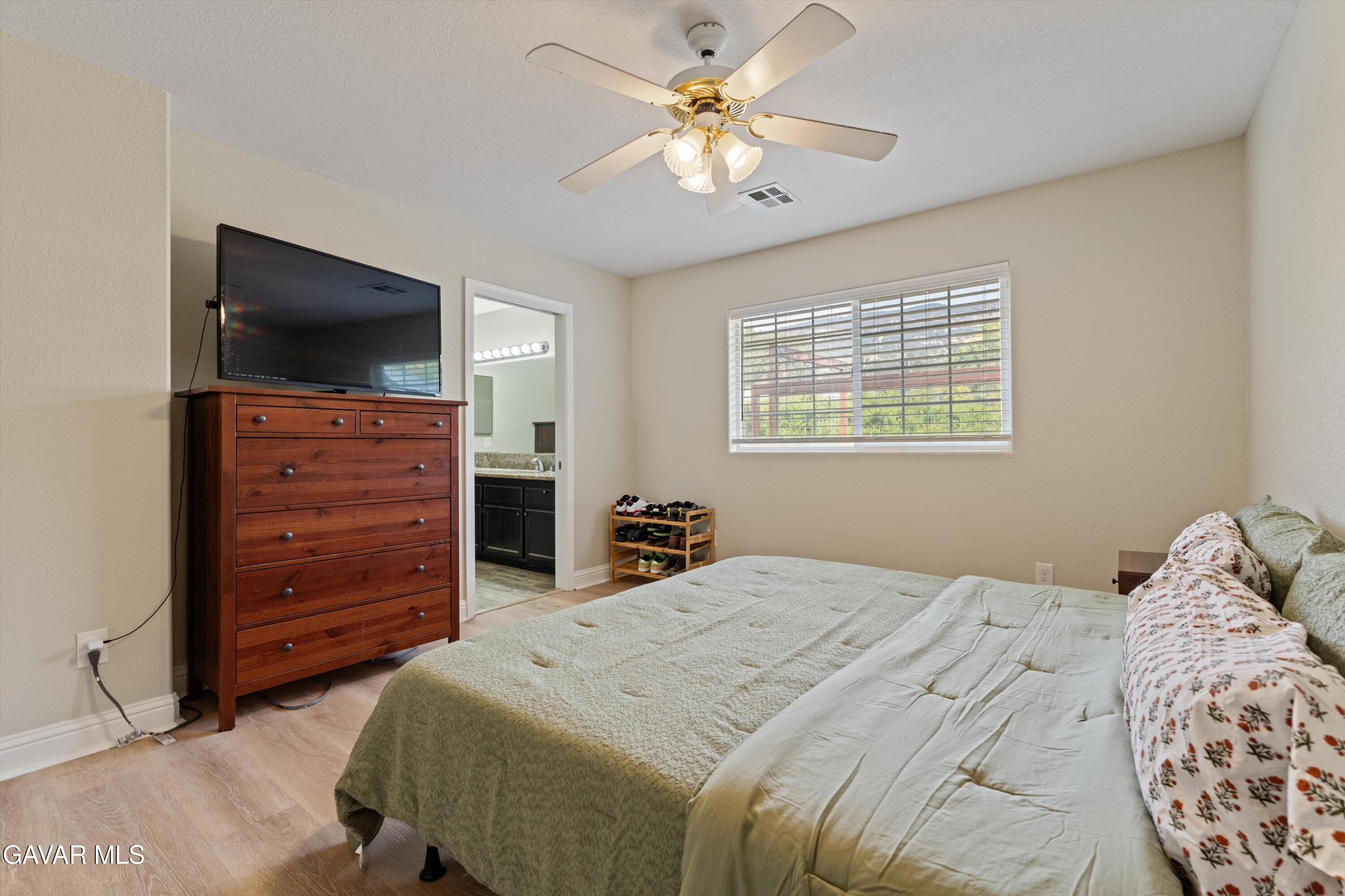 29301 North Lower Valley Road Tehachapi, CA 93561 - Photo 13 of 26 12-JYP07451