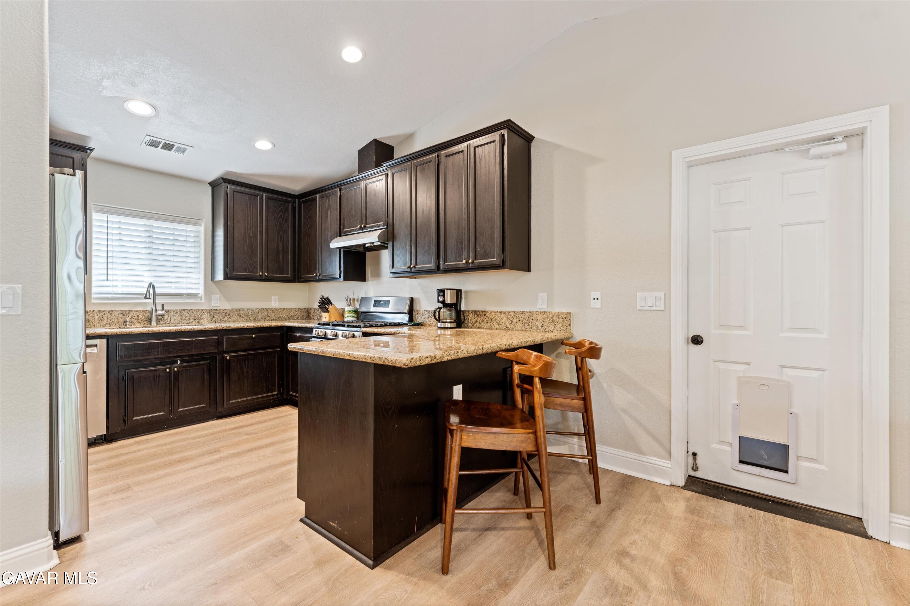 29301 North Lower Valley Road Tehachapi, CA 93561 - Photo 9 of 26 06-JYP07469