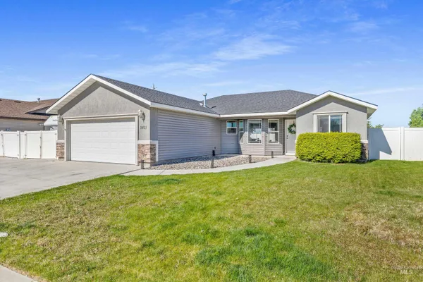 $385,000 | 2421 Forge Street, Twin Falls, ID 83301