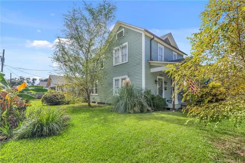 $299,000 | 930 Iris Street, Lake Charles, LA 70601