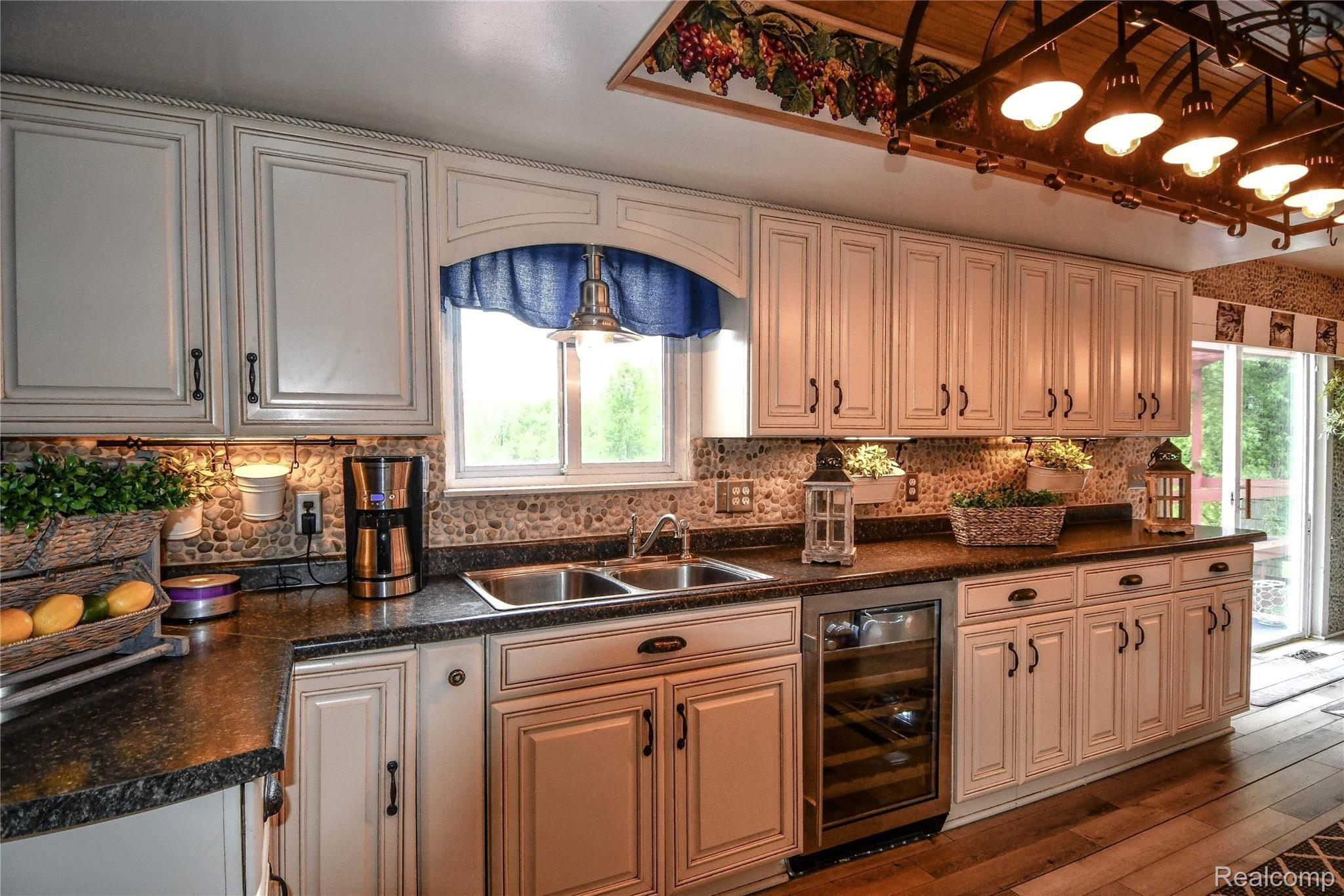 13155 North Lewis Road Clio, MI 48420 - Photo 15 of 62 DSC_6506 (3).jpg
