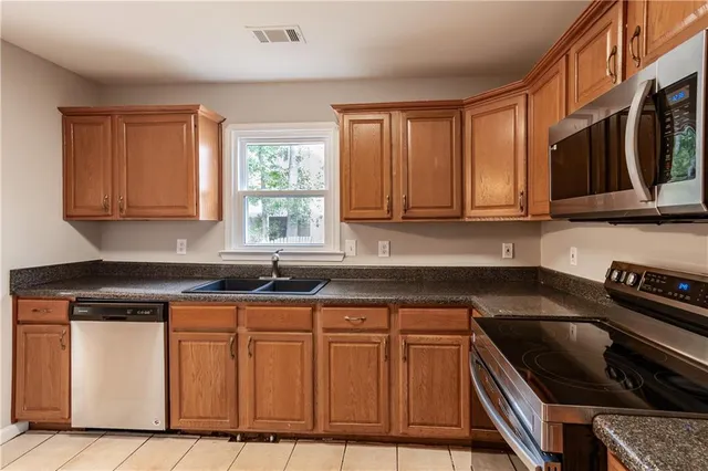 $2,400 | 705 Oxford Crest Court Northwest, Lawrenceville, GA 30043