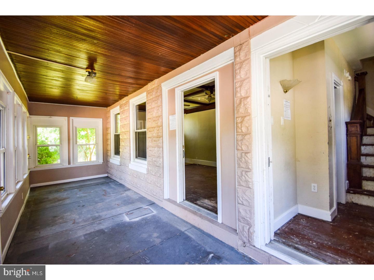 605 Crown Point Road Westville, NJ 08093 - Photo 13 of 25 Gallery Image 13