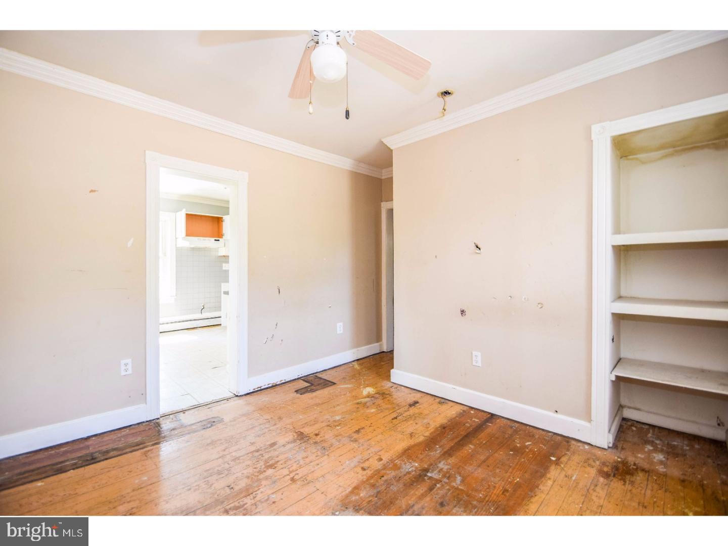605 Crown Point Road Westville, NJ 08093 - Photo 7 of 25 Gallery Image 7