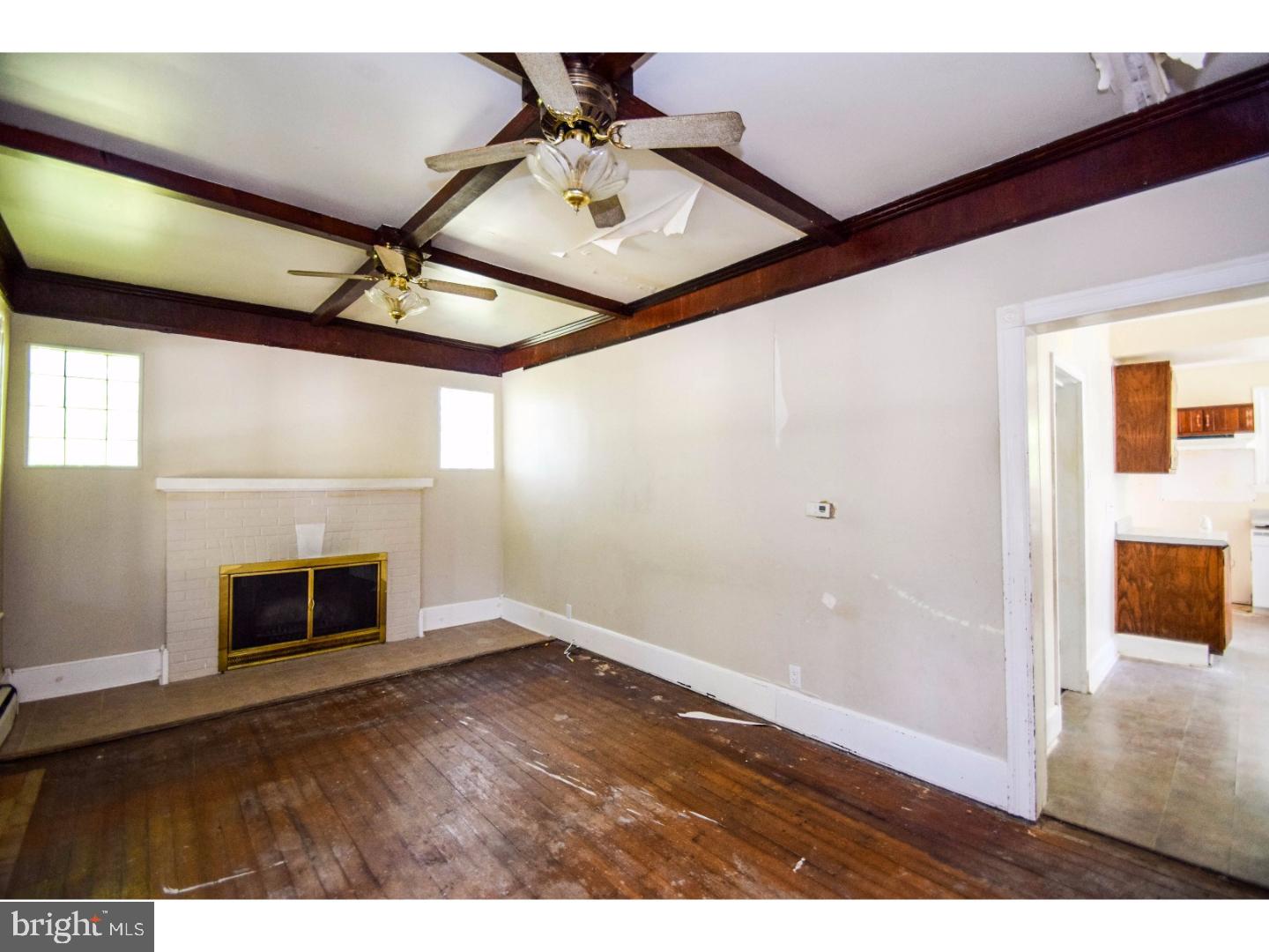 605 Crown Point Road Westville, NJ 08093 - Photo 8 of 25 Gallery Image 8