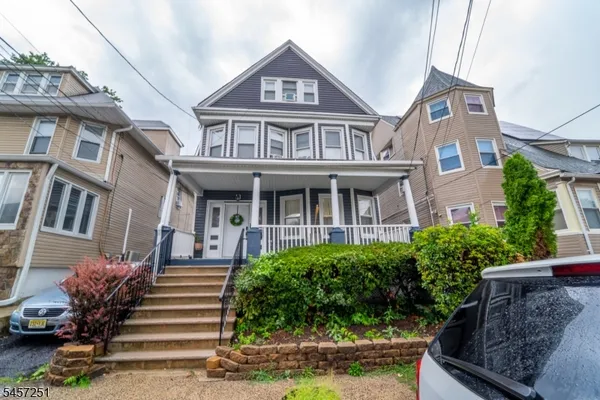 $569,900 | 69 Oakland Terrace, Newark, NJ 07106