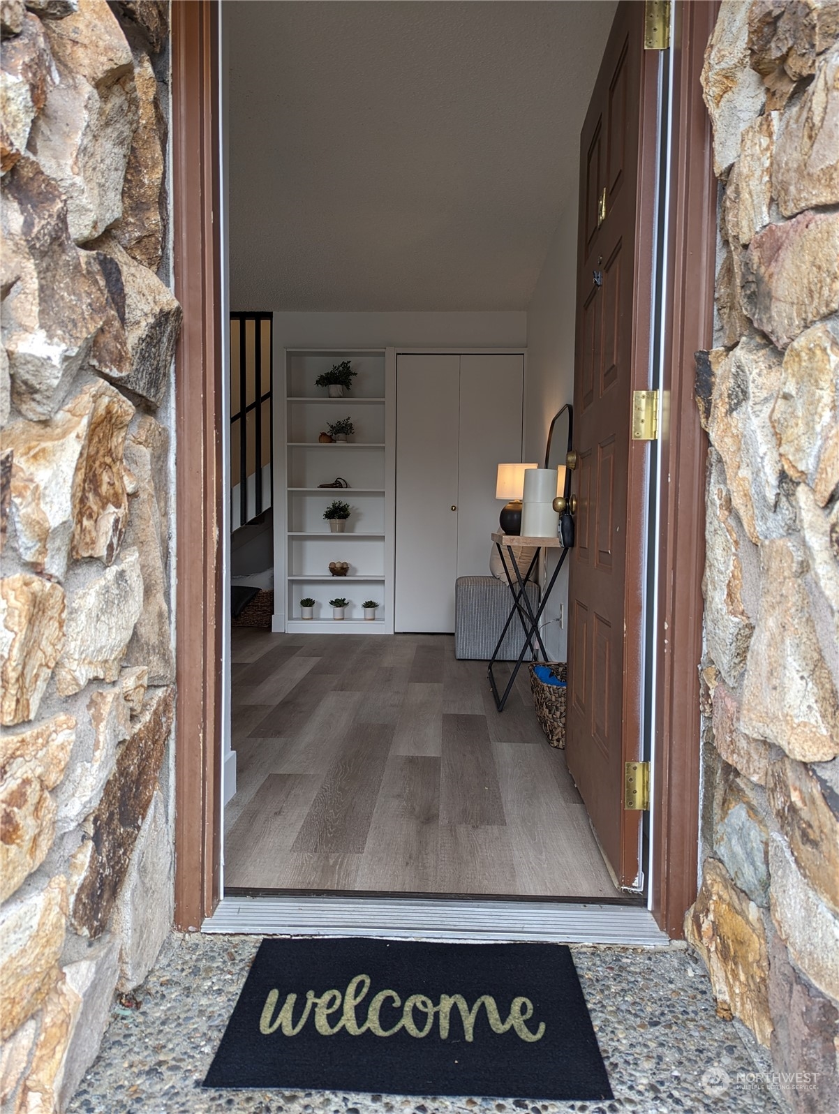 7812 196th Street Southwest, Unit B7 Edmonds, WA 98026 - Photo 2 of 25 Gallery Image 2