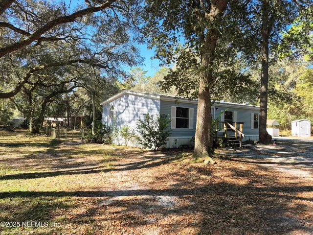 $1,200 | 109 Stallion Road, Crescent City, FL 32112