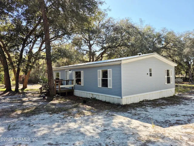$1,200 | 109 Stallion Road, Crescent City, FL 32112