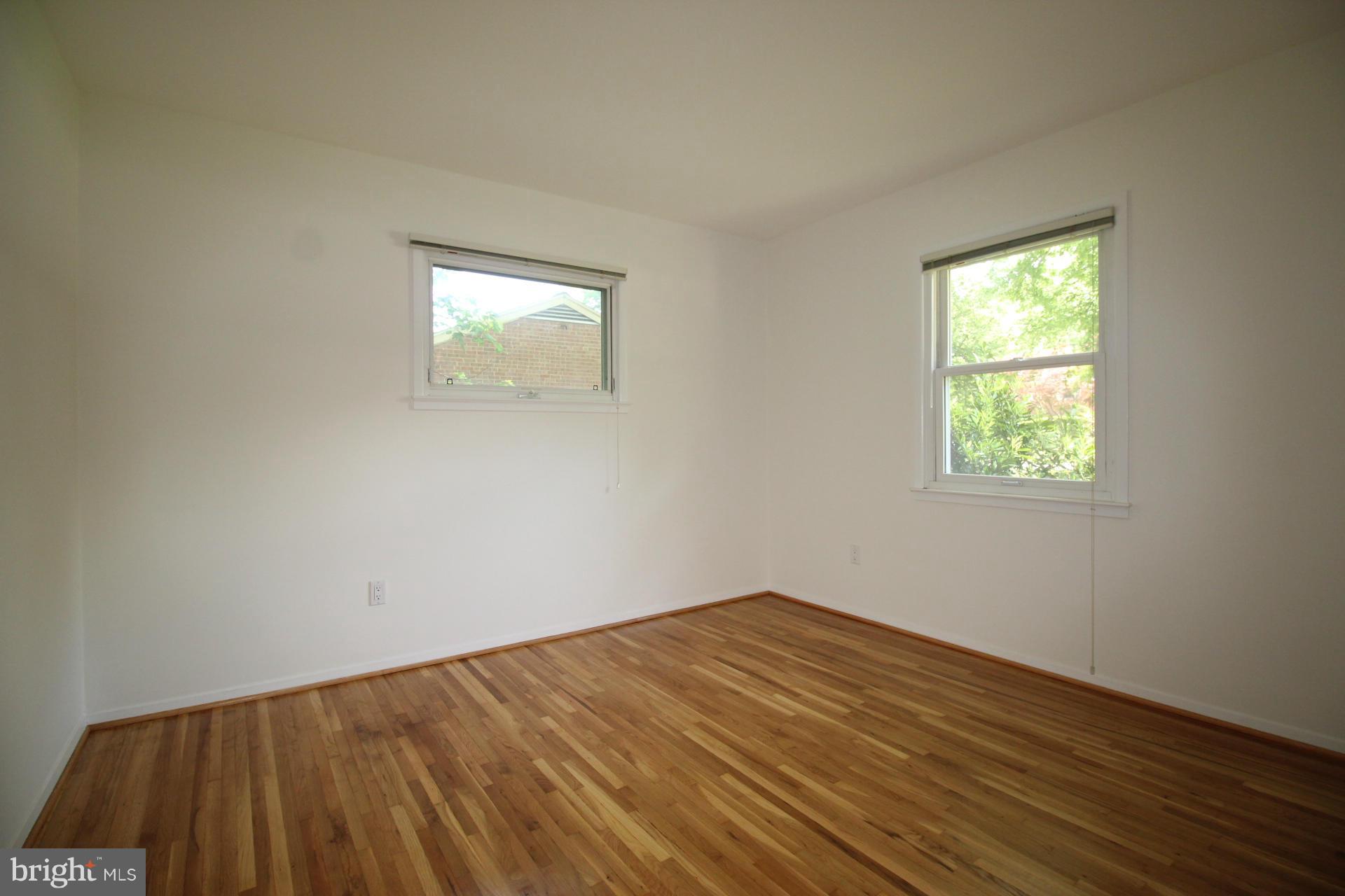 7634 Webbwood Court Springfield, VA 22151 - Photo 17 of 29 Bedroom