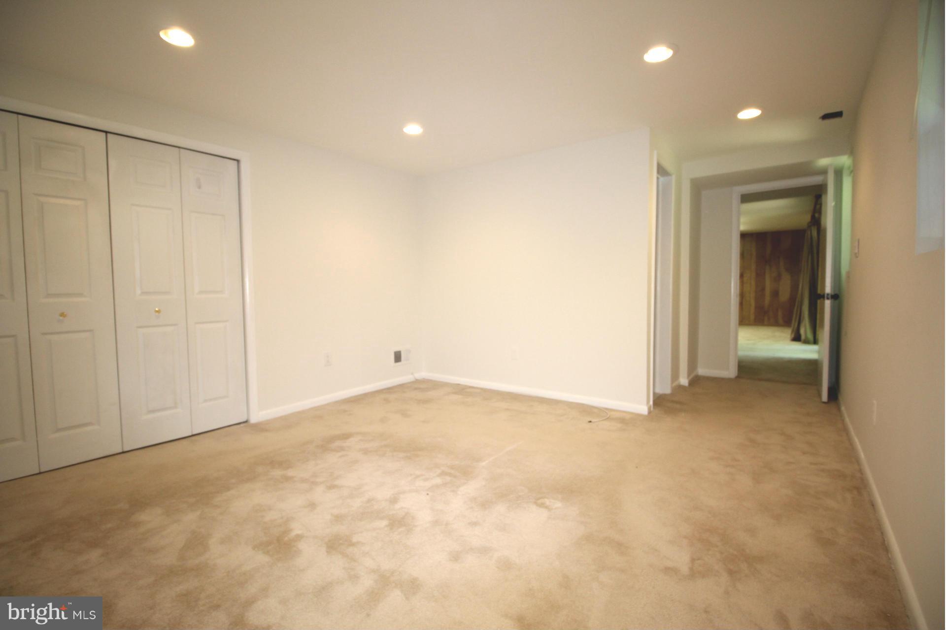 7634 Webbwood Court Springfield, VA 22151 - Photo 23 of 29 Bedroom